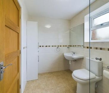 Wilmslow Crescent, Thelwall, WA4 - Photo 2