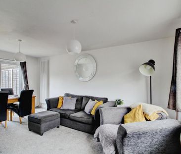 2 bedroom terraced house to rent - Photo 2