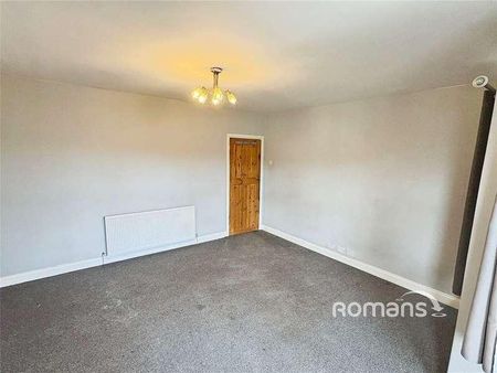 York Road, Aldershot, Hampshire, GU11 - Photo 5