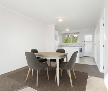 Sunny Unit - Unbeatable Location - Photo 1