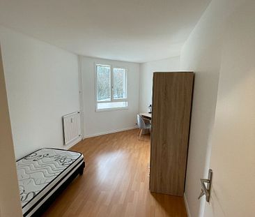 Colocation chambre étudiant dans Appartement F6 de 115 m2 - Photo 2