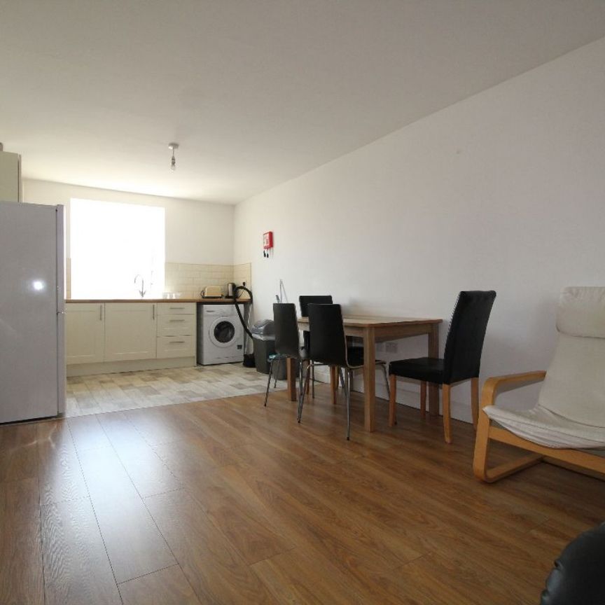 Moor Lane, Preston - Photo 1