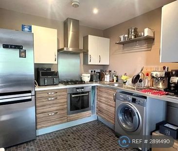 2 bedroom flat to rent - Photo 6