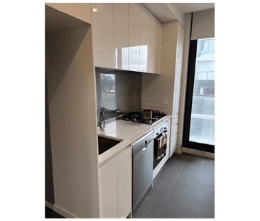 PRIME LOCATION - 2-Bedroom 1-Bathroom FOR LEASE! - Photo 3