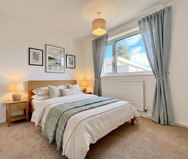 3 bedroom detached bungalow to rent - Photo 4