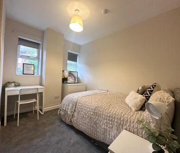 1 bedroom in a house share to rent - Photo 3