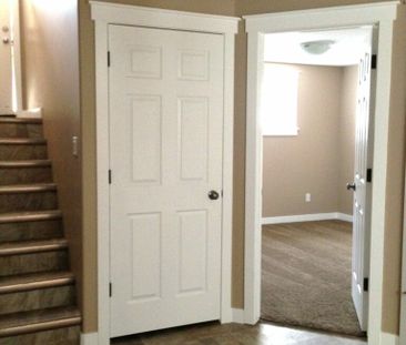 Charming 2-Bedroom Basement - Photo 6