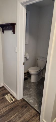 For Lease - 336 Conlin Road Unit# Main, Oshawa, Ontario - Photo 5