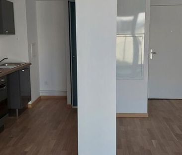 Appartement 1 pièces 41m2 REIMS 620 euros - Photo 2