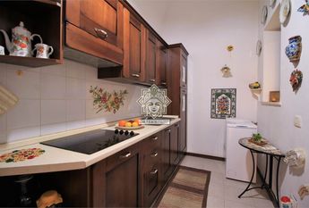 Trilocale con cortile