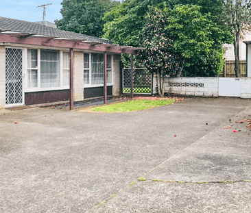 Surprisingly Spacious and Private - Photo 5