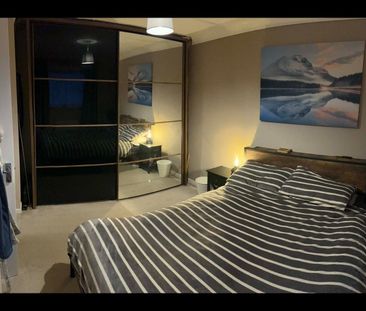 3 Bed Terraced House, Bower Close, SO19 - Photo 2