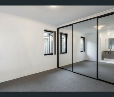 Low-Maintenance Living in a Convenient Location - Photo 3