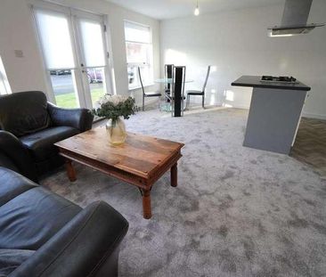 Strathblane Gardens, Glasgow, G13 - Photo 2