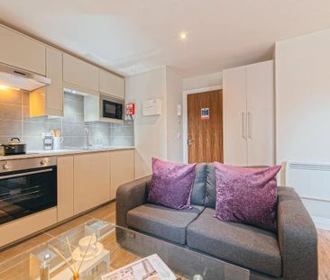 Studio to rent - Photo 3