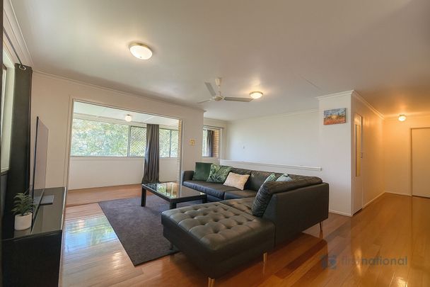 Charming 3-Bedroom Family Home with Rumpus and Study - Ideal Location in Raceview - Photo 1
