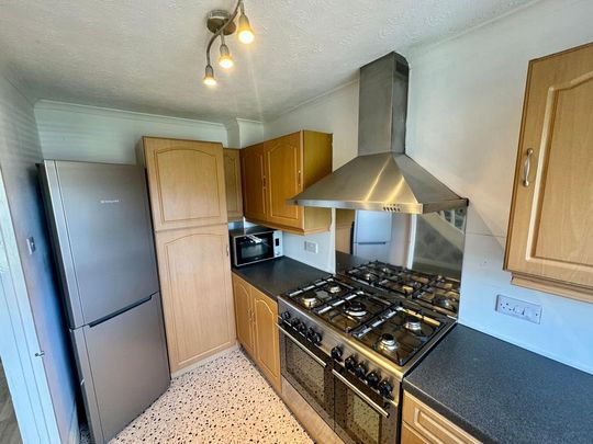 2 bedroom terraced house to rent - Photo 1