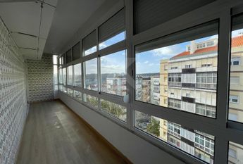 Apartamento T3 em Lisboa