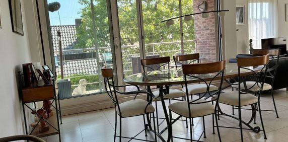 Appartement te huur in Nazareth voor € 890 met 2 slaapkamers - Photo 2