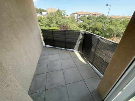 Appartement 58 m² - 3 Pièces - Nîmes (30900) - Photo 2