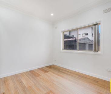 Beautifully Renovated Family Home Ready Now!! - Photo 3