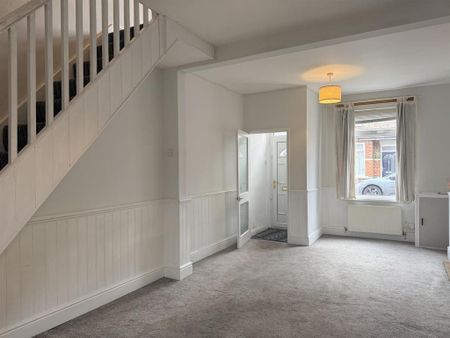2 bedroom terraced house to rent - Photo 3