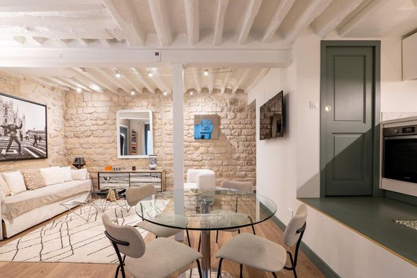 Rue de Bourgogne - Photo 1