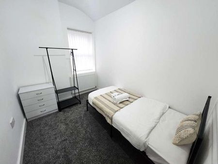 Topsham Road, Smethwick, B67 - Photo 4