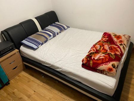 Room in a Shared House, Newbury Park, IG2 - Photo 3