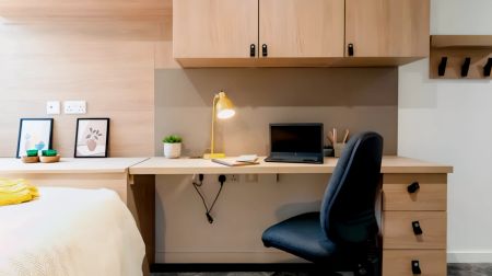 Silver En Suite - Photo 2