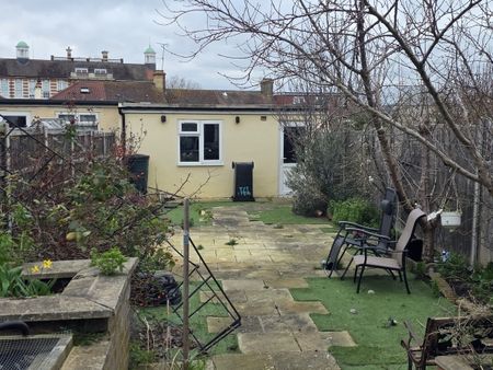 Myra Street, London, SE2 0 - Photo 4