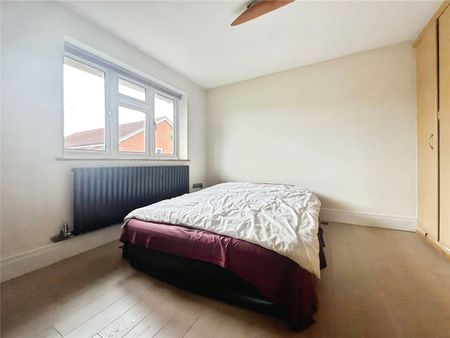 Bramley Way, Hounslow, TW4 5EJ - Photo 3