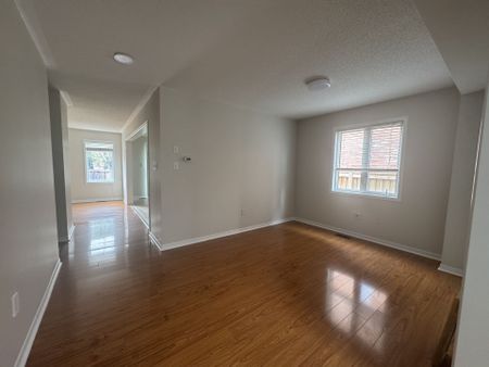 For Lease - 158 Lavery Heights, Milton, Ontario - Photo 2