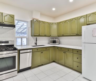 For Lease - 212 Coxwell Avenue, Toronto, Ontario - Photo 6