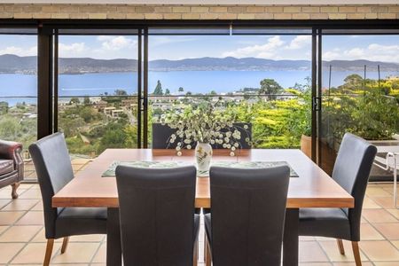 2 Ada Cres, Sandy Bay - Photo 2