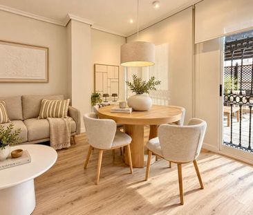 2 room luxury penthouse for rent in Valencia, Spain - Photo 4