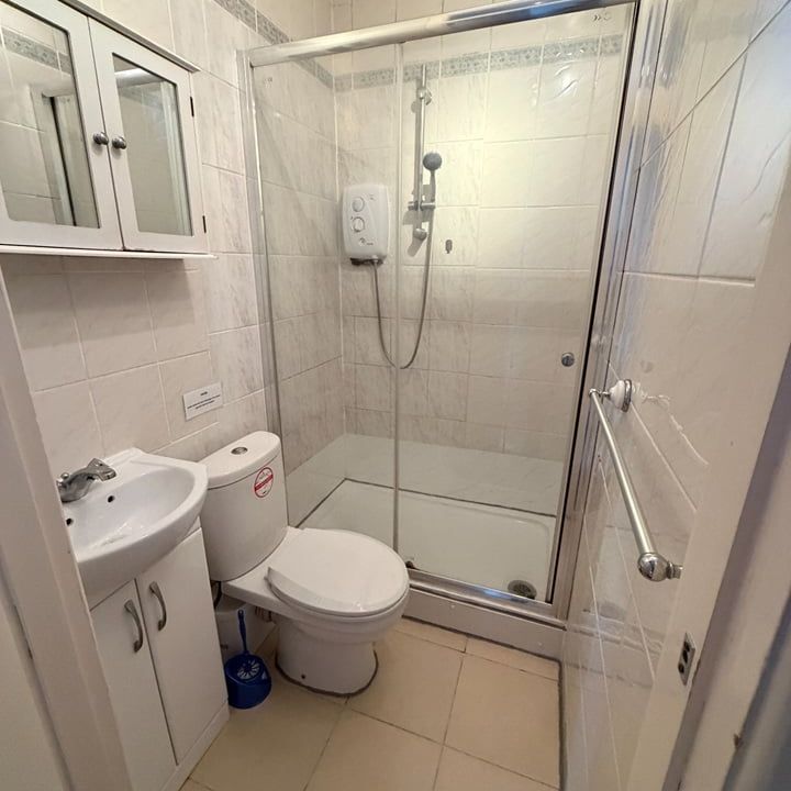 Studio Flat, Kilburn, NW6 - Photo 1