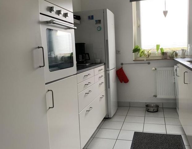 Schön geschnittene 3-Zimmer-Wohnung in Schöneck-Kilianstädten - Photo 1
