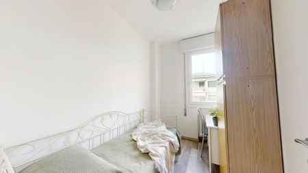 Via Buie, Padova, Veneto 35135 - Photo 2