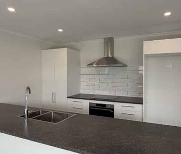 Brand New 4ÃÂ2 Home in Prime Belfast Location! - Photo 3