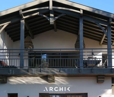 Architecture contemporaine, cette maison de 180 m2 organisée sur de... - Photo 3