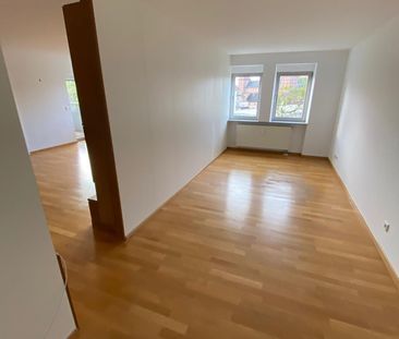 *Traumhafte Aussichten*frisch renovierte 3 Zimmer Wohnung im Herzen von Aschaffenburg City - Foto 2