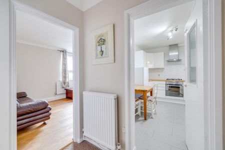 1 bedroom flat to rent - Photo 2