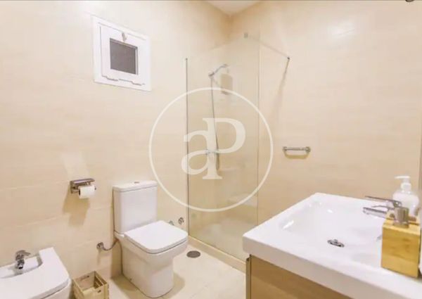 Flat for rent in Valdeacederas (Madrid)