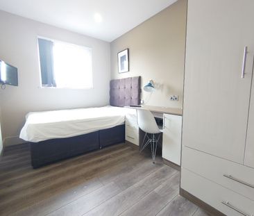 Needham Road, Liverpool. - Photo 3