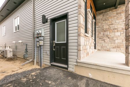 For Lease - 562 Regina Street Unit# A, Russell, Ontario - Photo 5