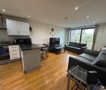 2 Bed Flat, Gabrielle House, IG2 - Photo 1