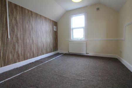 Price £2,500 pcm - Available 16/03/2026 - Unfurnished - Photo 4