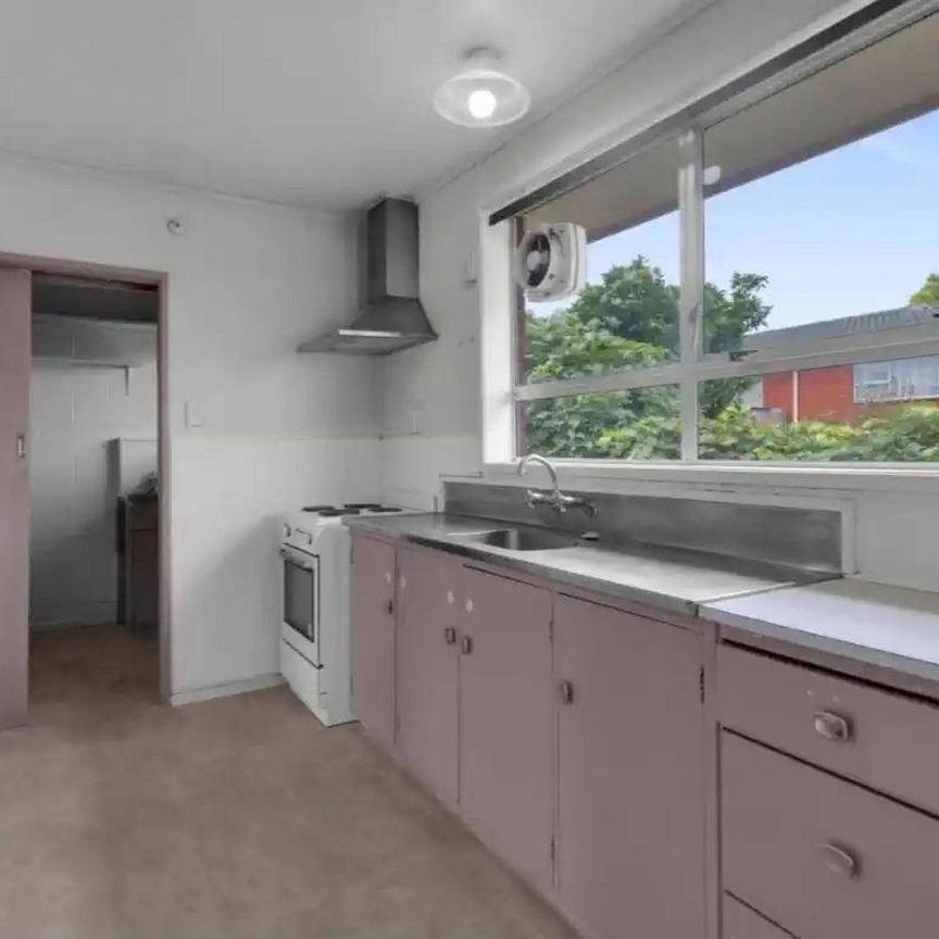 2 bed- 2 living rooms - lawns included - Photo 1