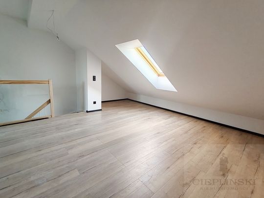 Przestronny dom, idealny dla dużej rodziny! - Photo 1